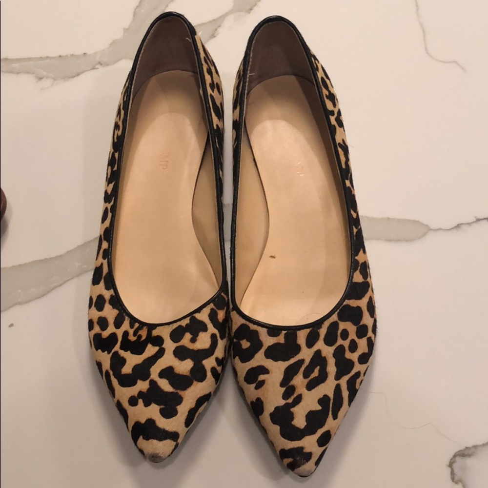 Ivanka Trump leopard print flats
